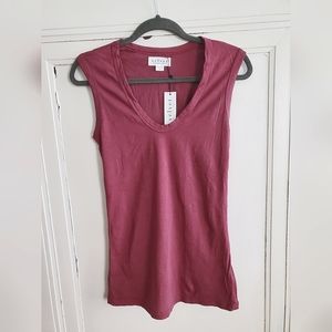 NWT Velvet by Graham and Spencer Estina Whisper Fitted Tank in Vino